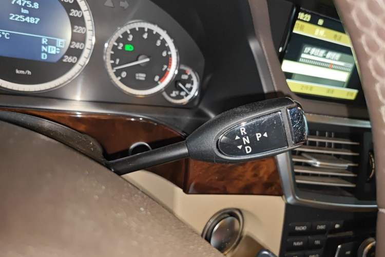 Used Mercedes-Benz E-Class 2011 E 300 L Elegant Model Gear Lever