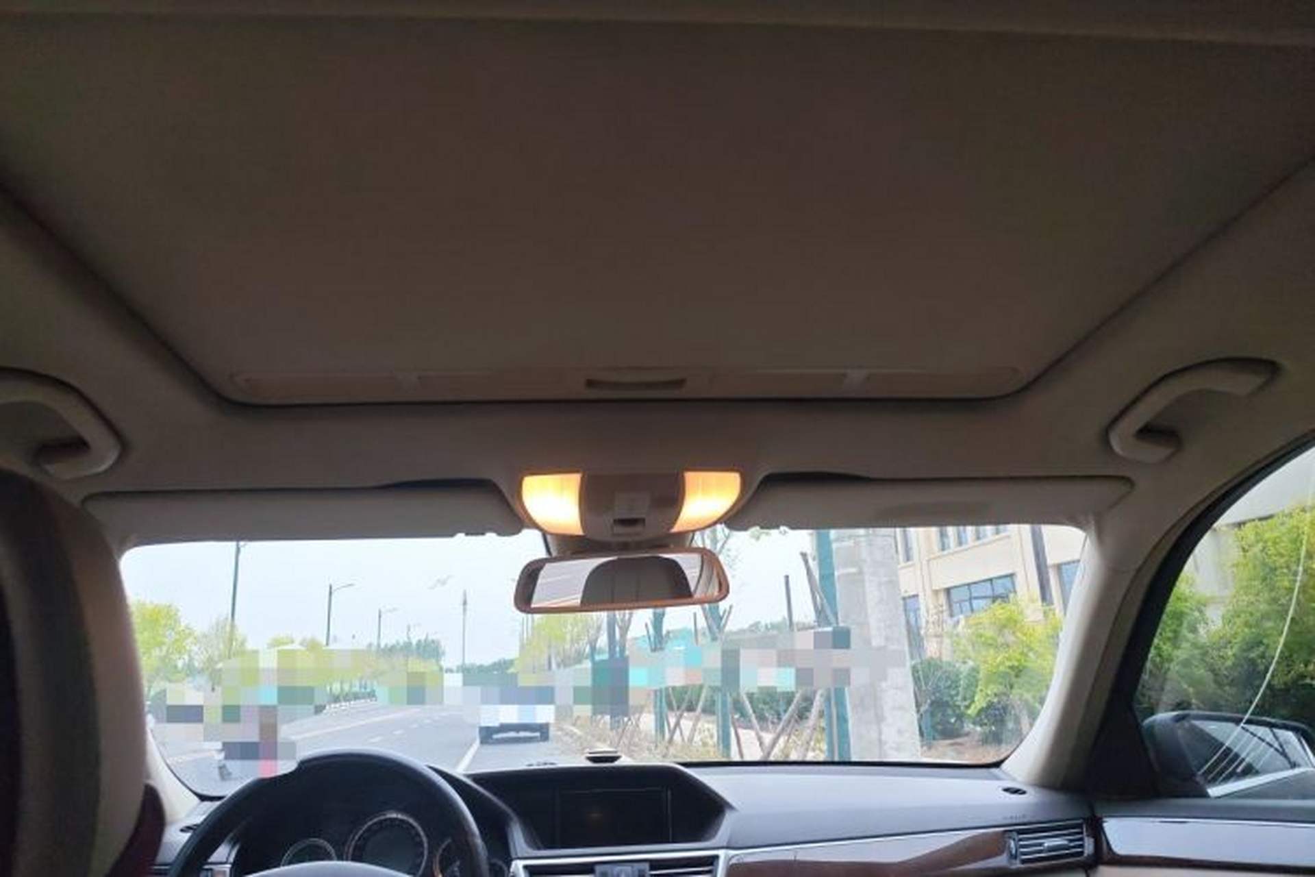 Used Mercedes-Benz E-Class 2011 E 300 L Elegant Model Headliner