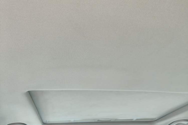 Used Mercedes-Benz E-Class 2011 E 200 L CGI Elegant Model Headliner