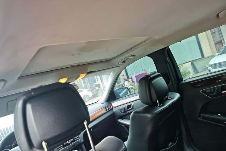 Used Mercedes-Benz E-Class 2011 E 200 L CGI Elegant Model Headliner