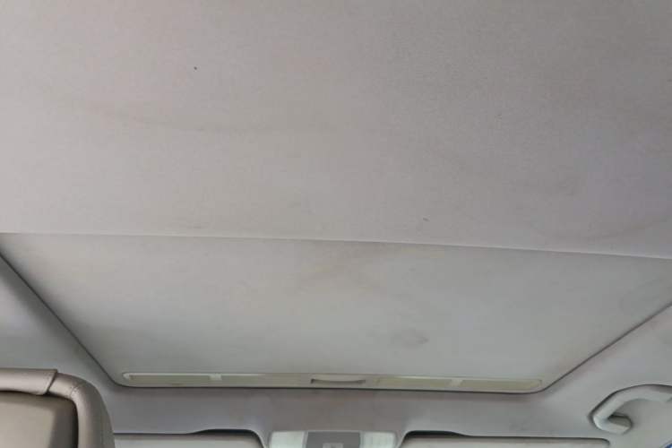 Used Mercedes-Benz E-Class 2011 E 200 L CGI Elegant Model Headliner