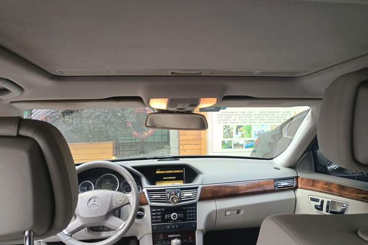 Used Mercedes-Benz E-Class 2011 E 200 L CGI Elegant Model Headliner