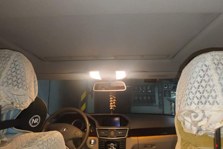 Used Mercedes-Benz E-Class 2011 E 300 L Elegant Model Headliner