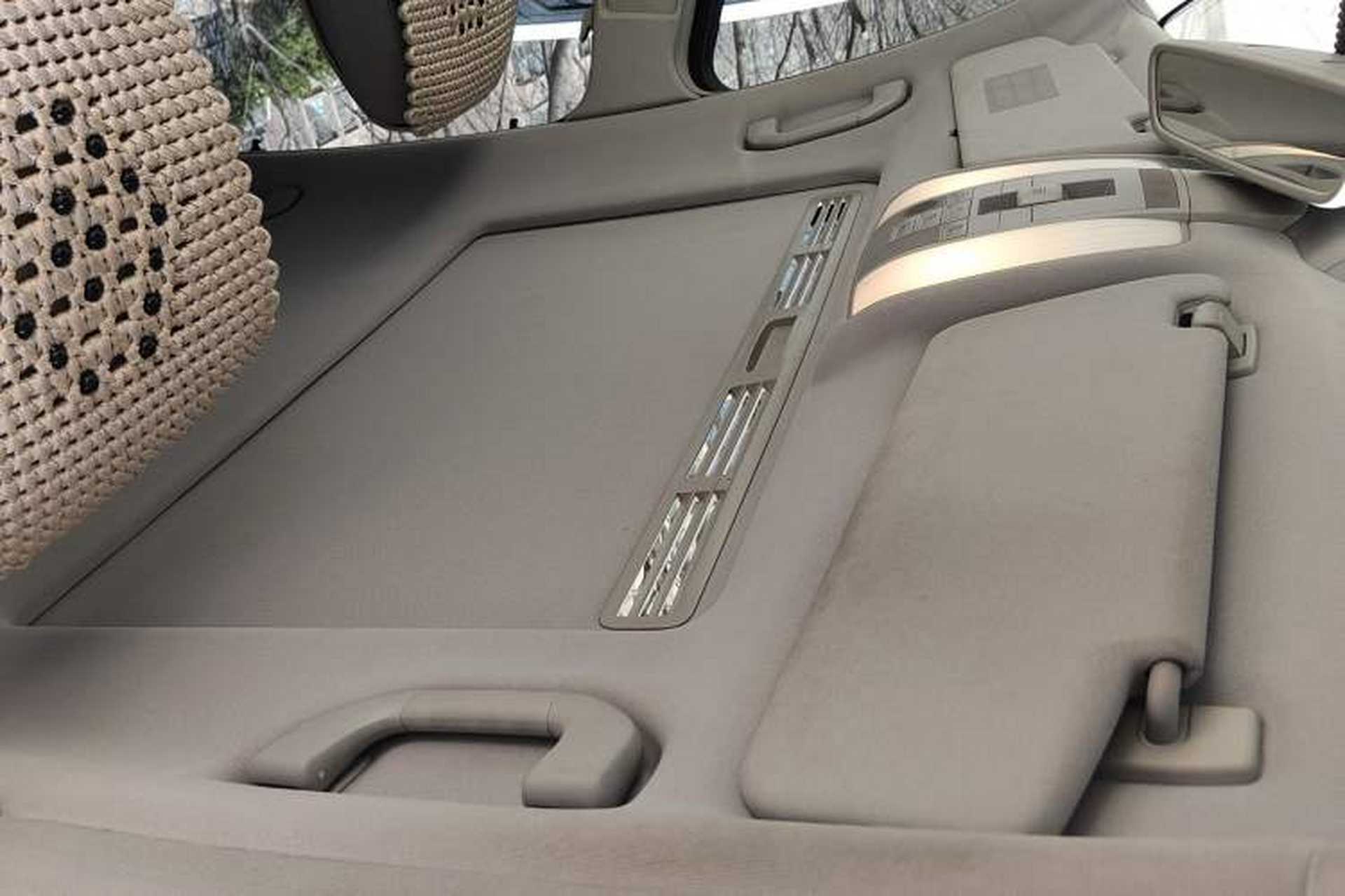 Used Mercedes-Benz E-Class 2011 E 300 L Elegant Model Headliner