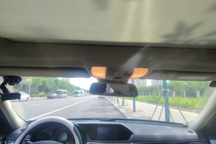 Used Mercedes-Benz E-Class 2011 E 300 L Fashion Prestige Model Headliner
