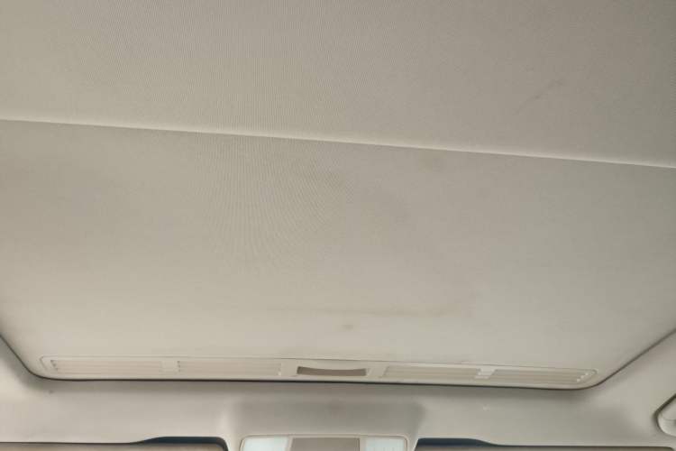 Used Mercedes-Benz E-Class 2011 E 200 L CGI Elegant Model Headliner