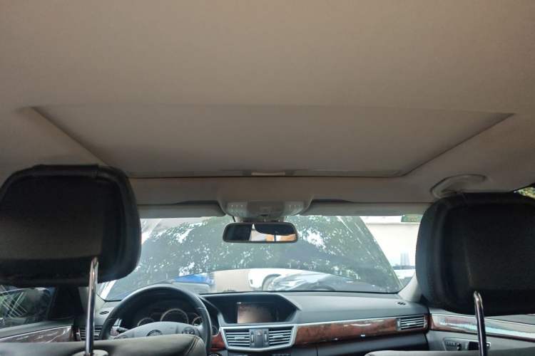Used Mercedes-Benz E-Class 2011 E 300 L Elegant Model Headliner
