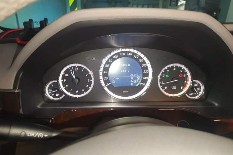 Used Mercedes-Benz E-Class 2011 E 300 L Elegant Model Instrument Cluster