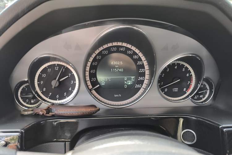 Used Mercedes-Benz E-Class 2011 E 300 L Fashion Prestige Model Instrument Cluster