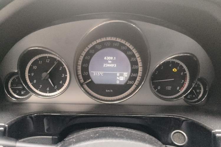 Used Mercedes-Benz E-Class 2011 E 300 L Elegant Model Instrument Cluster
