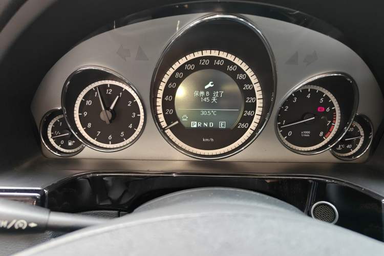Used Mercedes-Benz E-Class 2011 E 260 L CGI Fashion Model Instrument Cluster