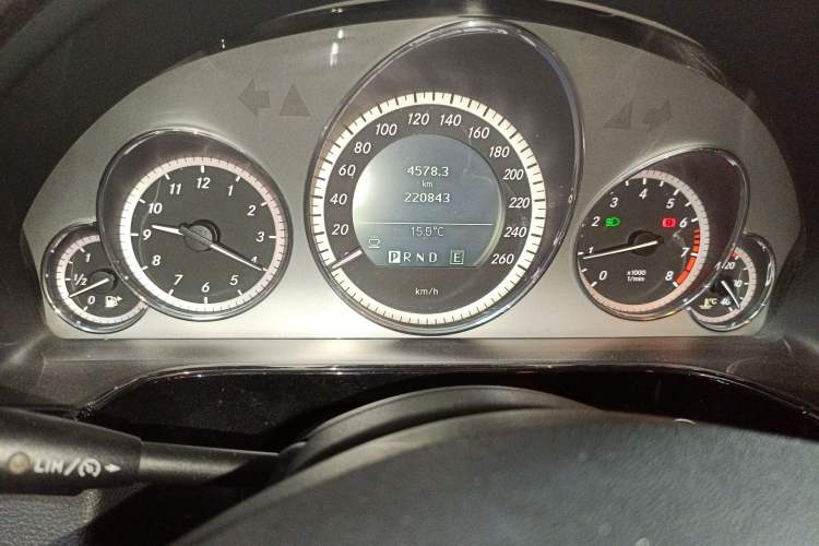 Used Mercedes-Benz E-Class 2011 E 260 L CGI Fashion Model Instrument Cluster