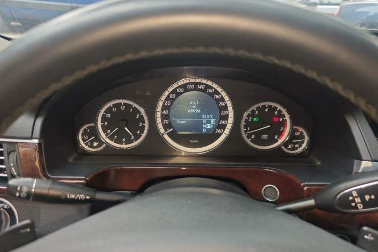 Used Mercedes-Benz E-Class 2011 E 300 L Elegant Model Instrument Cluster