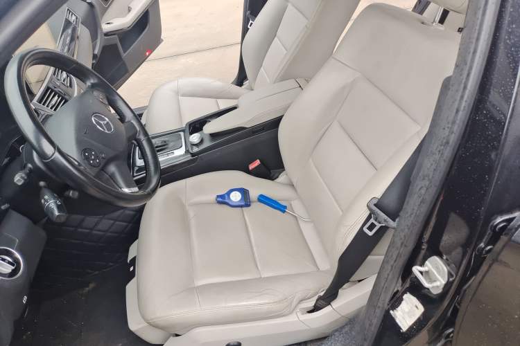 Used Mercedes-Benz E-Class 2011 E 260 L CGI Fashion Model Left Front Seat
