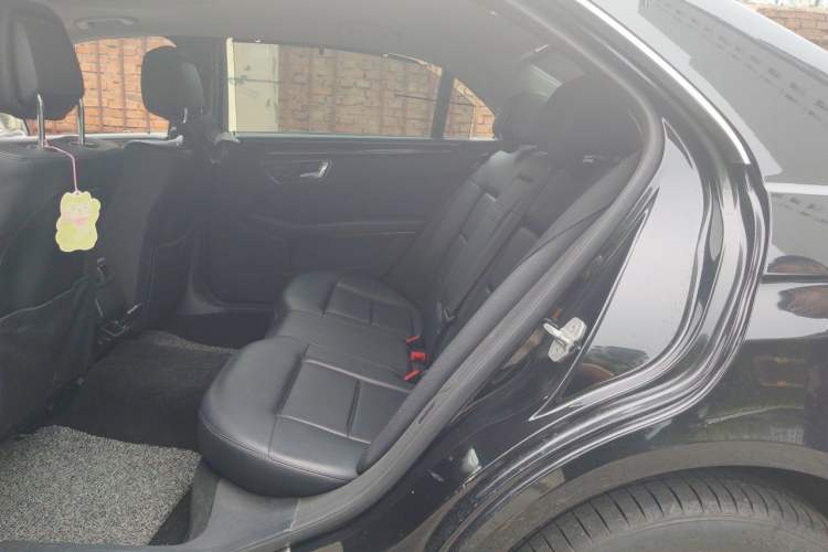 Used Mercedes-Benz E-Class 2011 E 200 L CGI Elegant Model Left Rear Seat