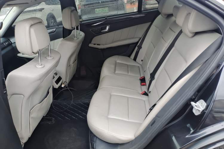 Used Mercedes-Benz E-Class 2011 E 260 L CGI Fashion Model Left Rear Seat