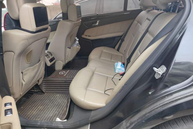 Used Mercedes-Benz E-Class 2011 E 300 L Fashion Prestige Model Left Rear Seat