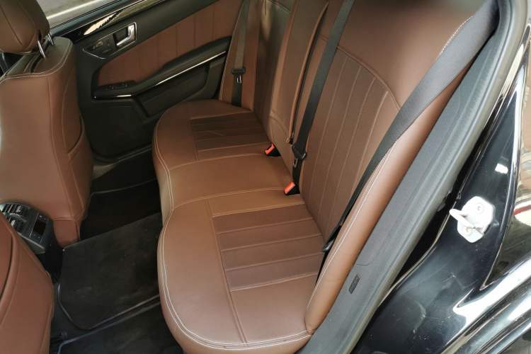 Used Mercedes-Benz E-Class 2011 E 260 L CGI Fashion Model Left Rear Seat