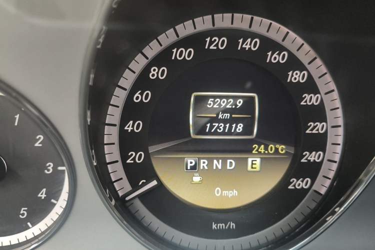 Used Mercedes-Benz E-Class 2011 E 260 CGI Coupe Odometer Close Up