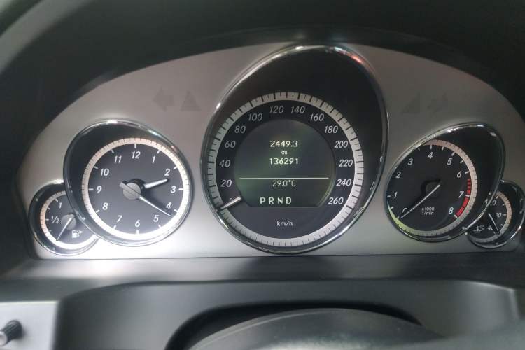 Used Mercedes-Benz E-Class 2011 E 260 CGI Coupe Odometer Close Up