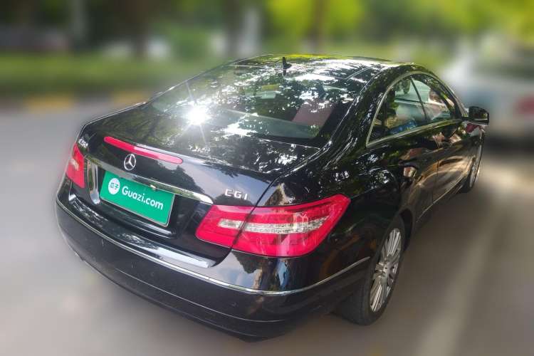 Used Mercedes-Benz E-Class 2011 E 260 CGI Coupe Rear Right 45 Deg