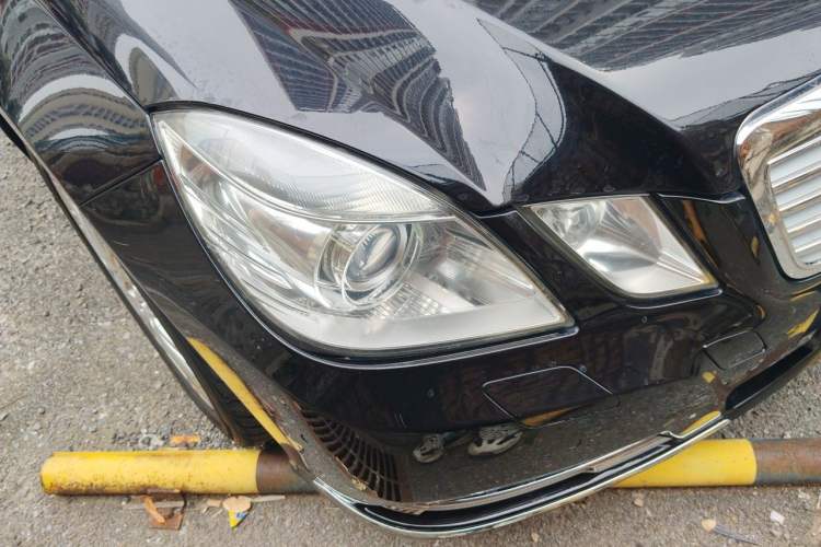 Used Mercedes-Benz E-Class 2011 E 200 L CGI Elegant Model Right Front Headlight