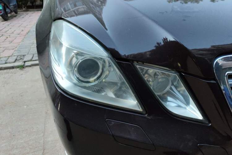 Used Mercedes-Benz E-Class 2011 E 300 L Elegant Model Right Front Headlight