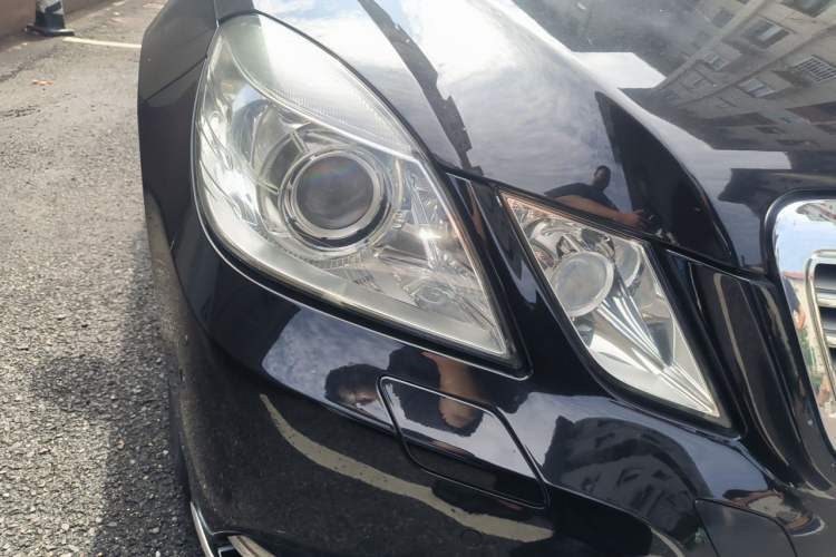 Used Mercedes-Benz E-Class 2011 E 200 L CGI Elegant Model Right Front Headlight