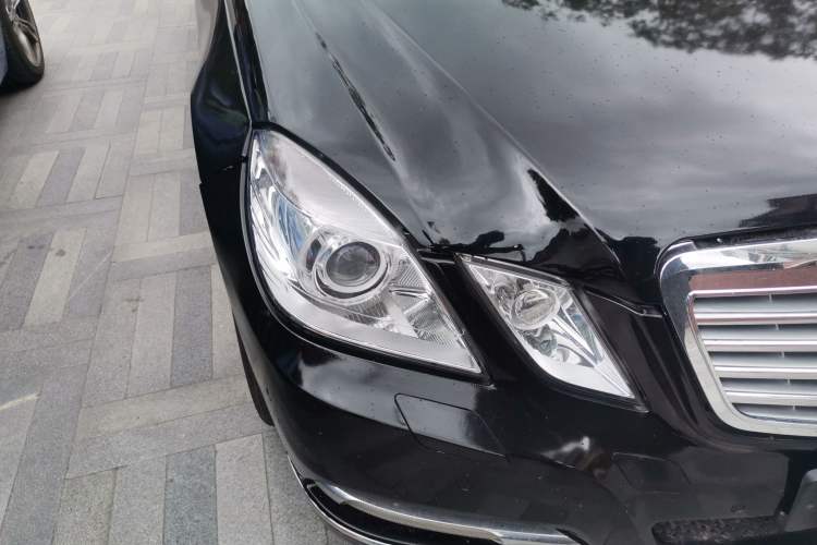 Used Mercedes-Benz E-Class 2011 E 200 L CGI Elegant Model Right Front Headlight
