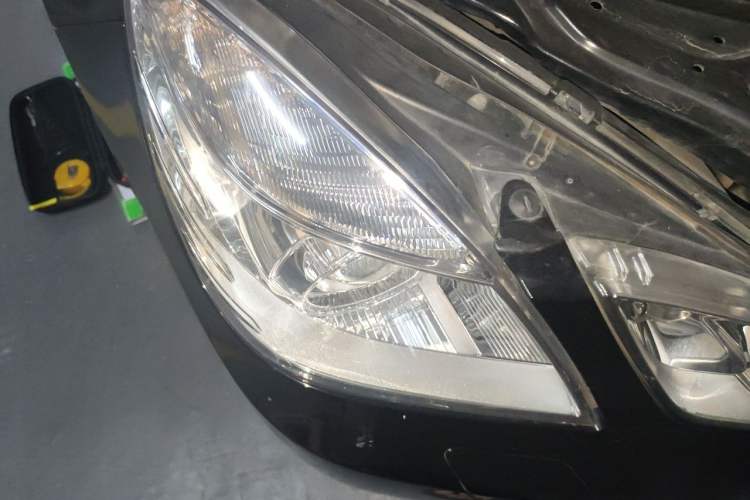 Used Mercedes-Benz E-Class 2011 E 300 L Elegant Model Right Front Headlight
