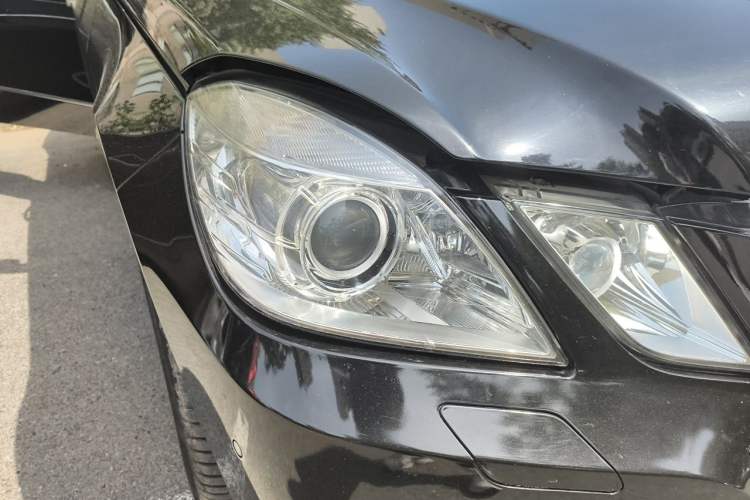 Used Mercedes-Benz E-Class 2011 E 300 L Fashion Prestige Model Right Front Headlight