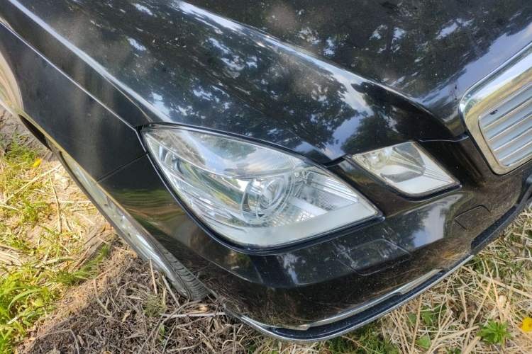 Used Mercedes-Benz E-Class 2011 E 200 L CGI Elegant Model Right Front Headlight