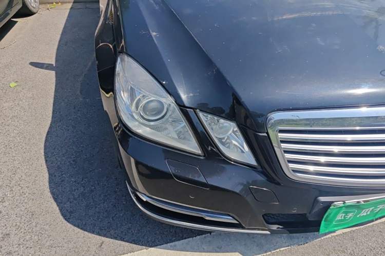 Used Mercedes-Benz E-Class 2011 E 200 L CGI Elegant Model Right Front Headlight
