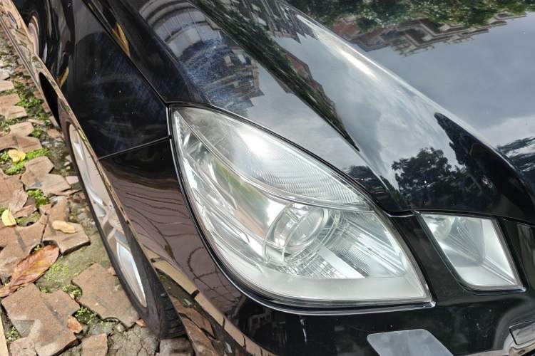 Used Mercedes-Benz E-Class 2011 E 260 L CGI Fashion Model Right Front Headlight