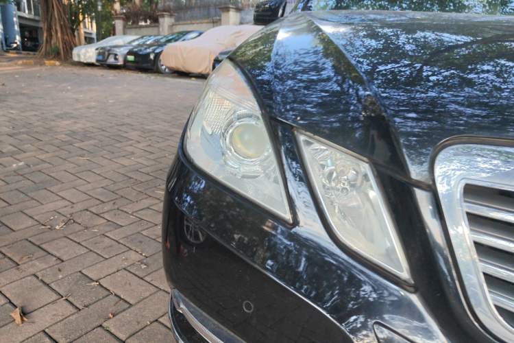 Used Mercedes-Benz E-Class 2011 E 200 L CGI Elegant Model Right Front Headlight