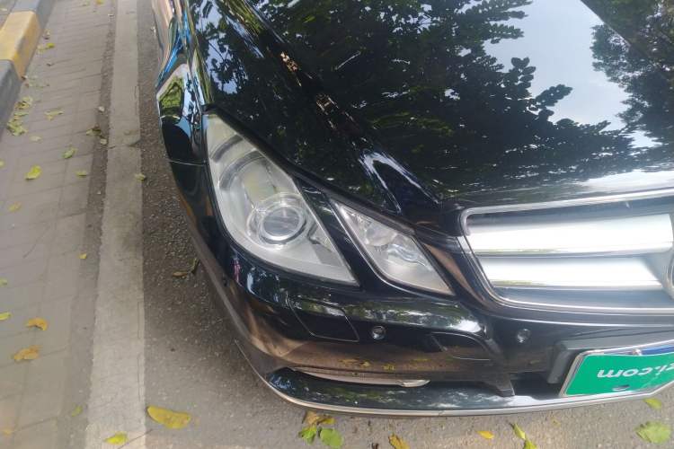 Used Mercedes-Benz E-Class 2011 E 260 CGI Coupe Right Front Headlight