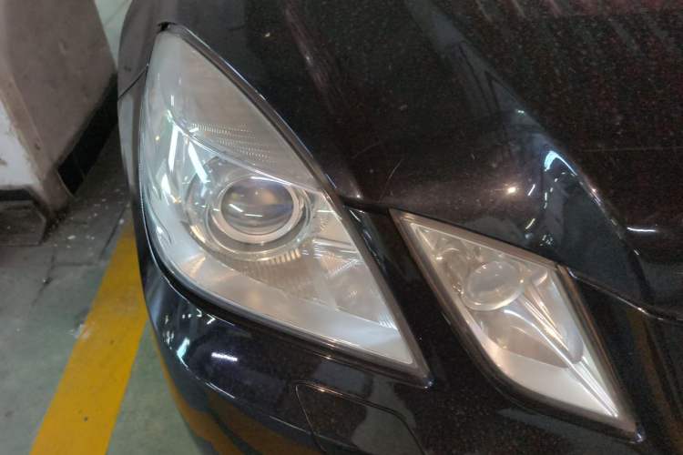 Used Mercedes-Benz E-Class 2011 E 260 L CGI Fashion Model Right Front Headlight