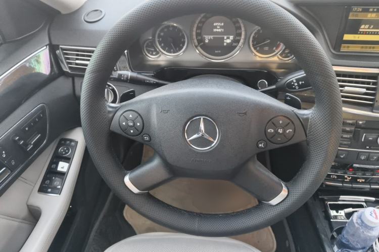 Used Mercedes-Benz E-Class 2011 E 300 L Fashion Prestige Model Steering Wheel
