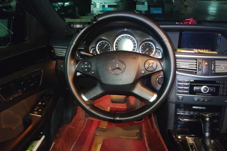 Used Mercedes-Benz E-Class 2011 E 260 L CGI Fashion Model Steering Wheel