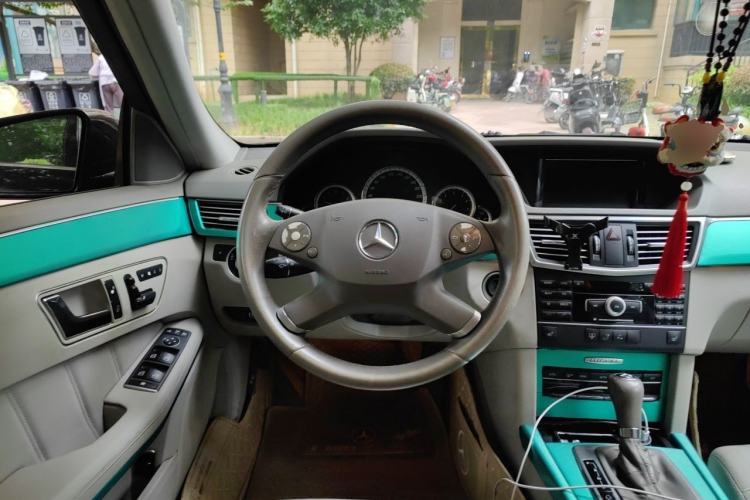 Used Mercedes-Benz E-Class 2011 E 200 L CGI Elegant Model Steering Wheel