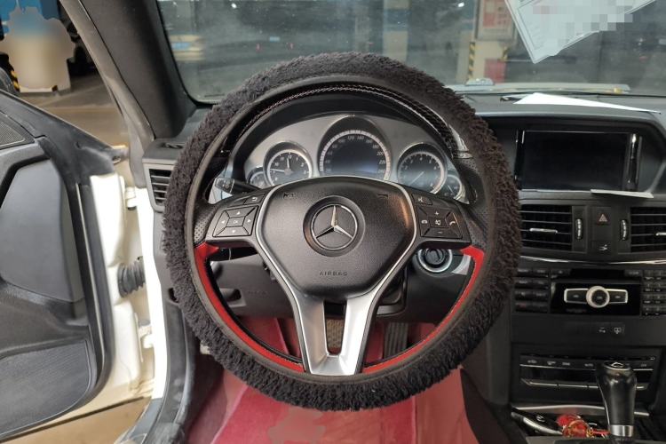 Used Mercedes-Benz E-Class 2011 E 260 CGI Coupe Steering Wheel