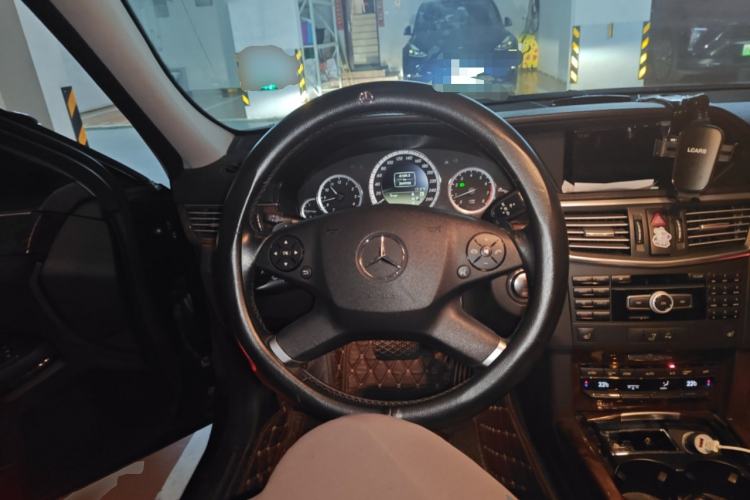 Used Mercedes-Benz E-Class 2011 E 300 L Elegant Model Steering Wheel