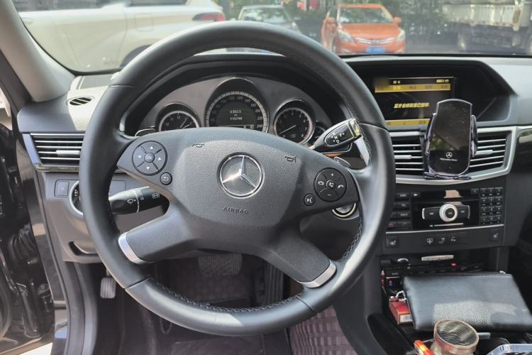 Used Mercedes-Benz E-Class 2011 E 300 L Fashion Prestige Model Steering Wheel