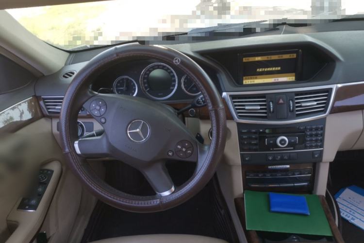 Used Mercedes-Benz E-Class 2011 E 300 L Elegant Model Steering Wheel