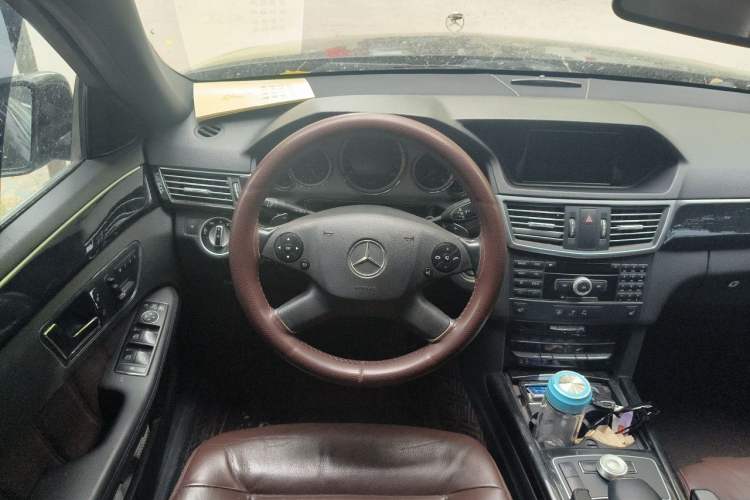 Used Mercedes-Benz E-Class 2011 E 300 L Elegant Model Steering Wheel