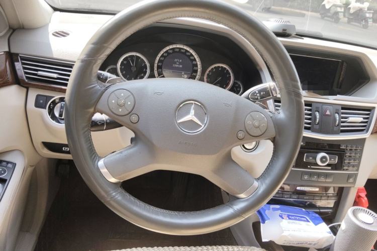 Used Mercedes-Benz E-Class 2011 E 300 L Elegant Model Steering Wheel