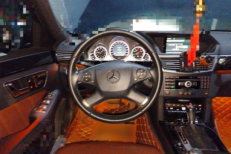 Used Mercedes-Benz E-Class 2011 E 260 L CGI Fashion Model Steering Wheel
