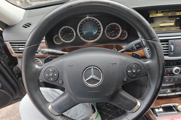 Used Mercedes-Benz E-Class 2011 E 300 L Elegant Model Steering Wheel