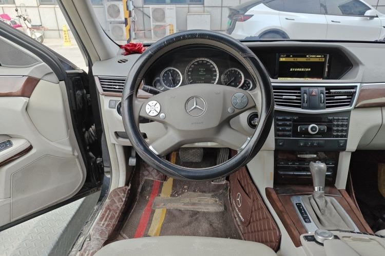 Used Mercedes-Benz E-Class 2011 E 200 L CGI Elegant Model Steering Wheel