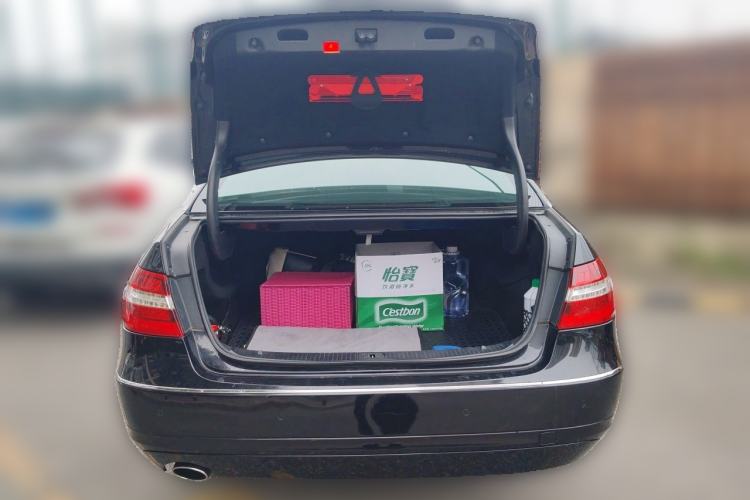 Used Mercedes-Benz E-Class 2011 E 200 L CGI Elegant Model Trunk
